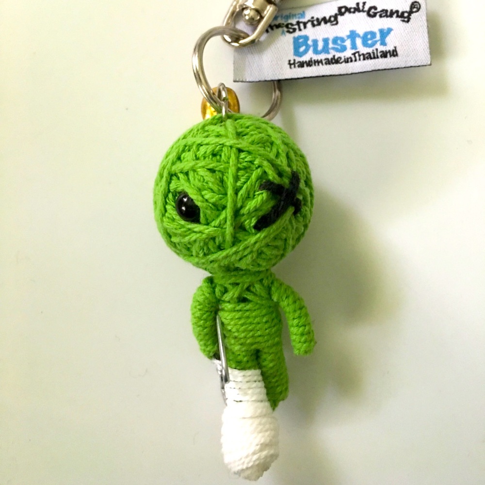 STRING DOLL KEYCHAIN - ROLLER DERBY, ACCIDENT BUSTER